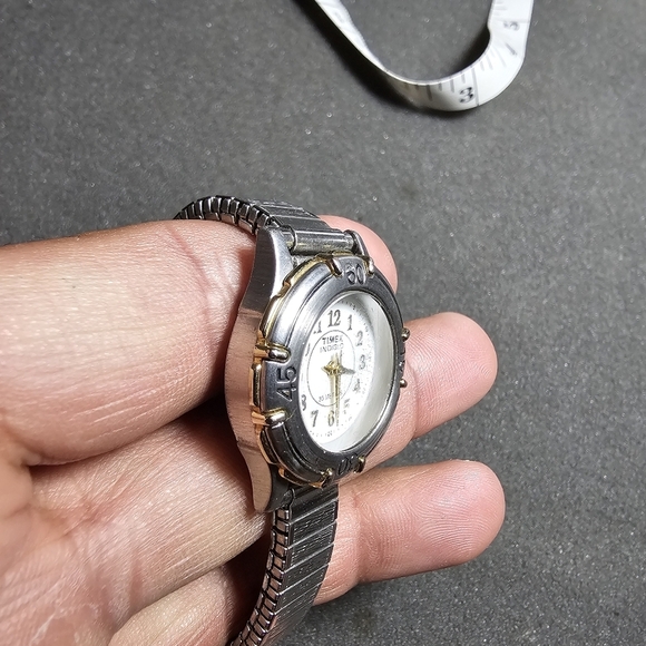 Timex Indiglo WR 30M Two Tone Quartz Analog Women's Watch Working Stretch Band s - Picture 5 of 10